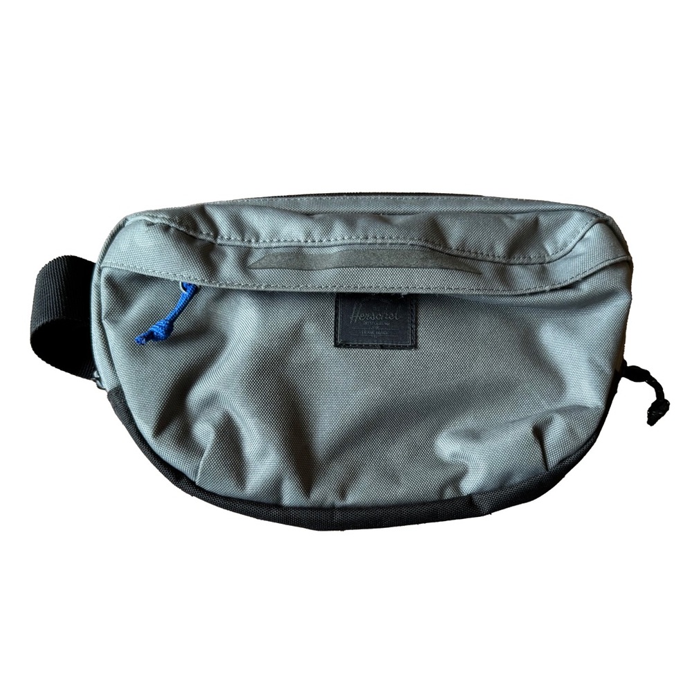 NWOT Herschel Fanny Pack